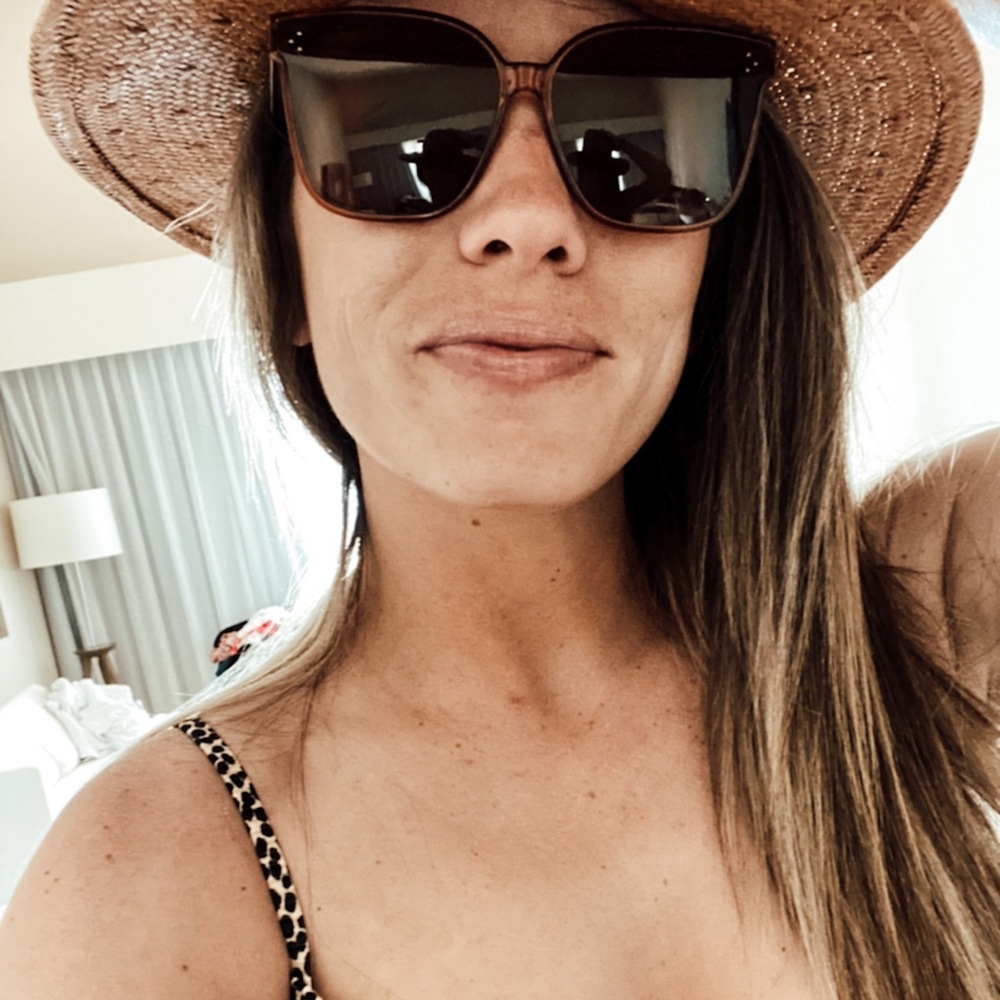 Meet your Posher, Sarah